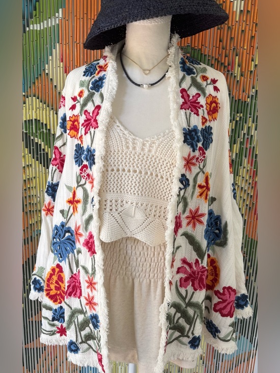 Sweaters - Embroidered Floral Cream Open-Front Kimono Rhea Made in India